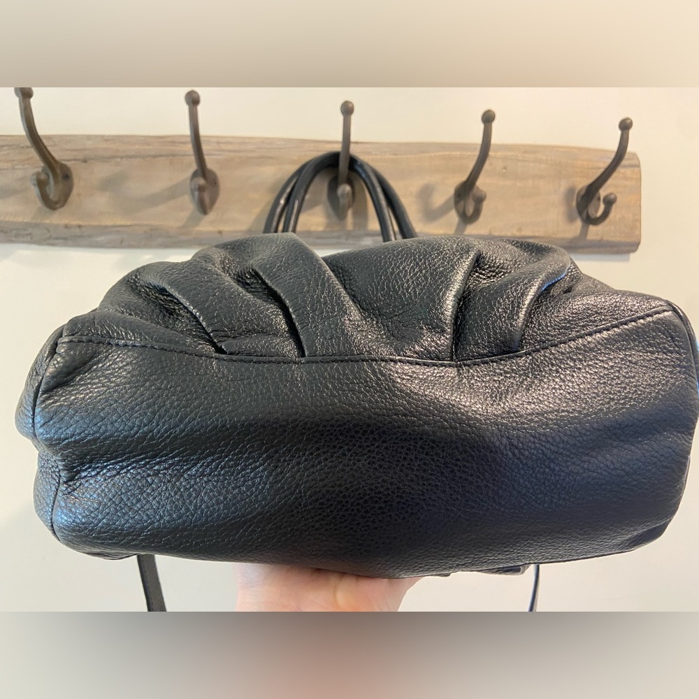 Black leather Marc Jacobs handbag - Picture 4 of 6